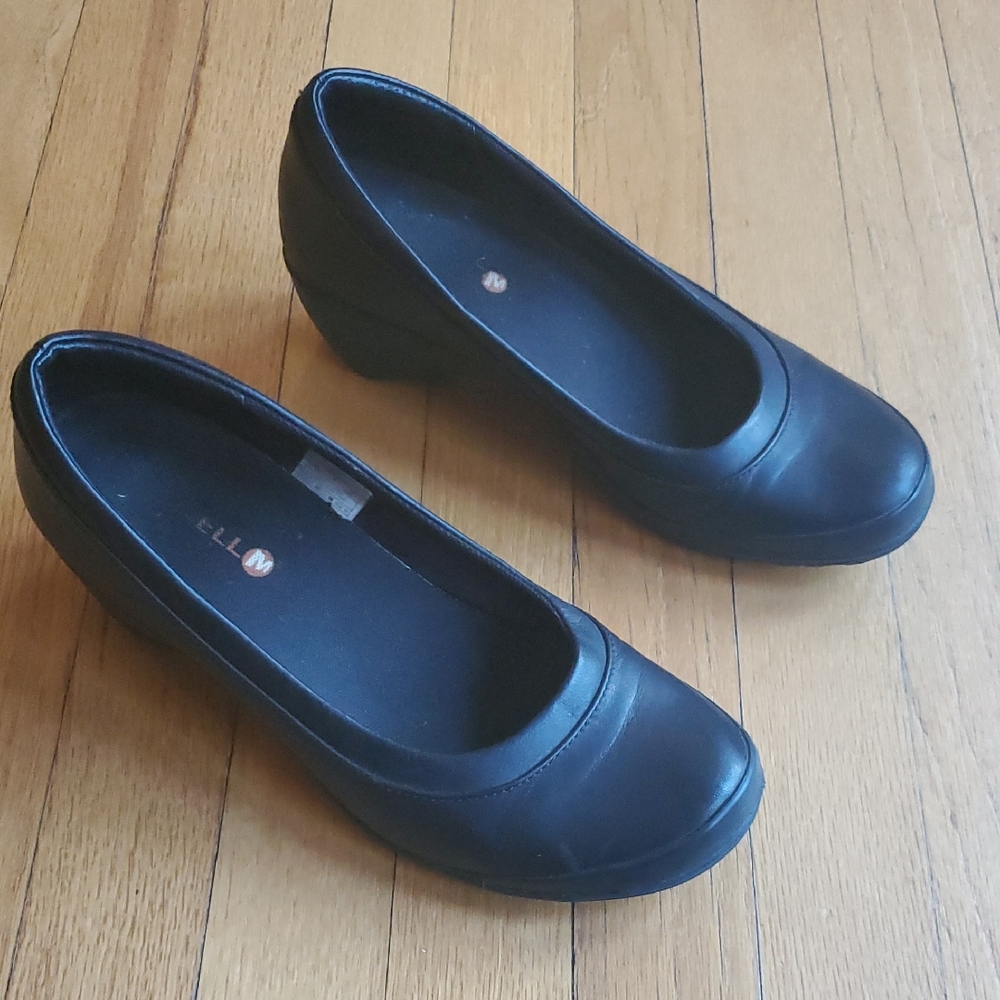 Merrell Women's Classic Black Leather Slip-on Shoes
